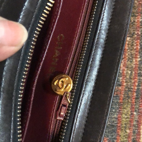 CHANEL second Clutch bag Turn Lock clamskin Authentic - Picture 16 of 16